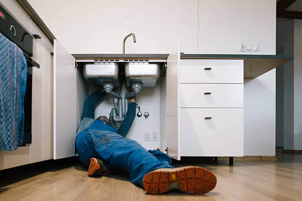 Professional Leak Detection technician working in Krypton, KY